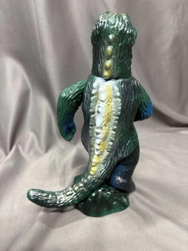 未開封 メディコム・トイ ベアモデル シェーゴジラ 岩付き メディコム・トイ / ベアモデル GODZILLA VINYL WARS
