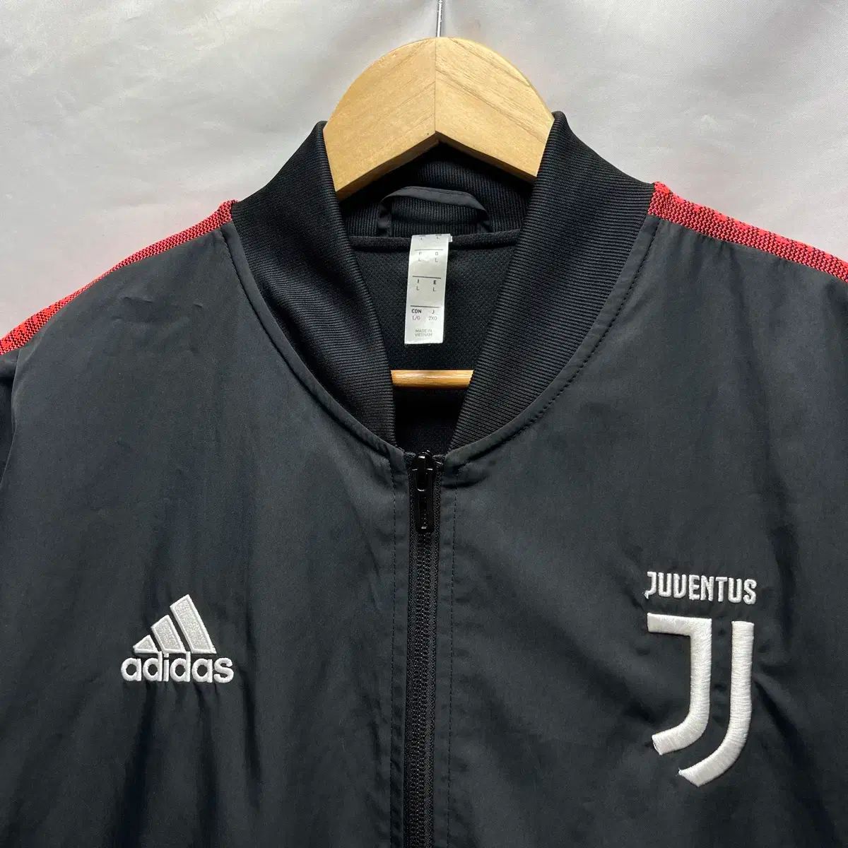 adidas ウィンドブレーカー XIV9202 ブラック adidas - 古着 未使用 adidas アディダス ウインドブレーカー O