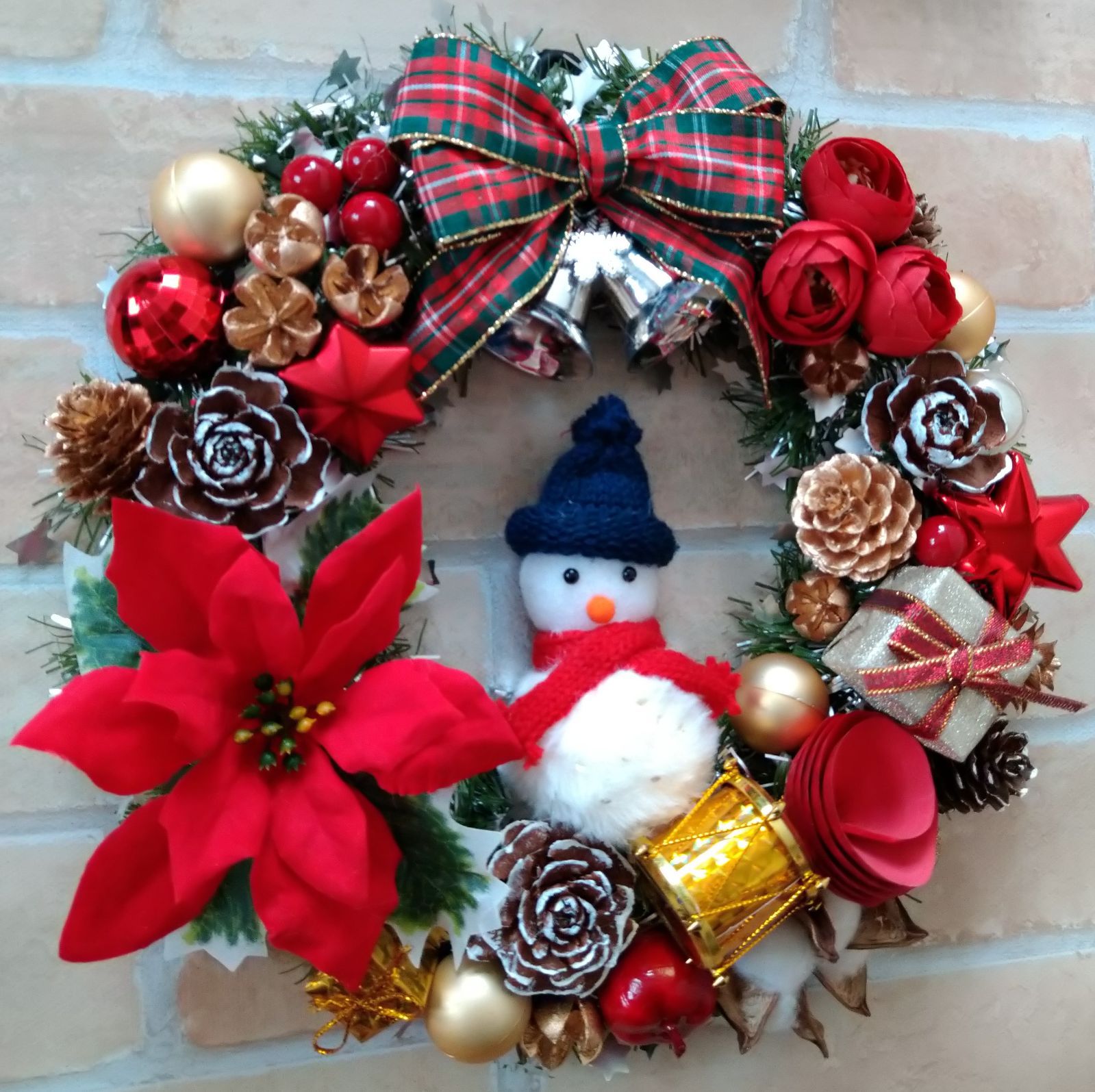 フラワーリース クリスマスリース 玄関リース 雪だるまリース - メルカリ 