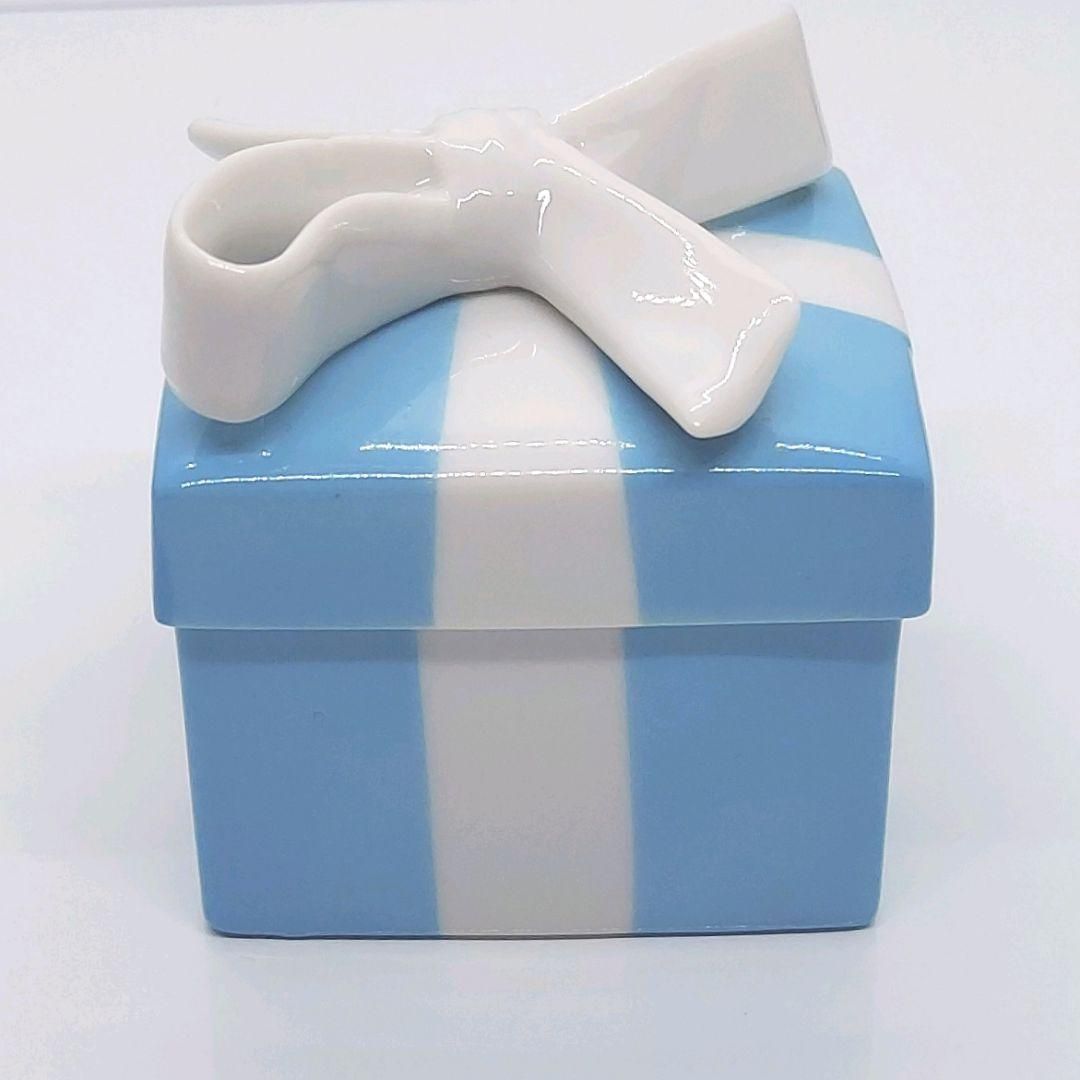 ティファニー ・TIFFANY＆CO ミニブルーボウボックス Amazon.co.jp