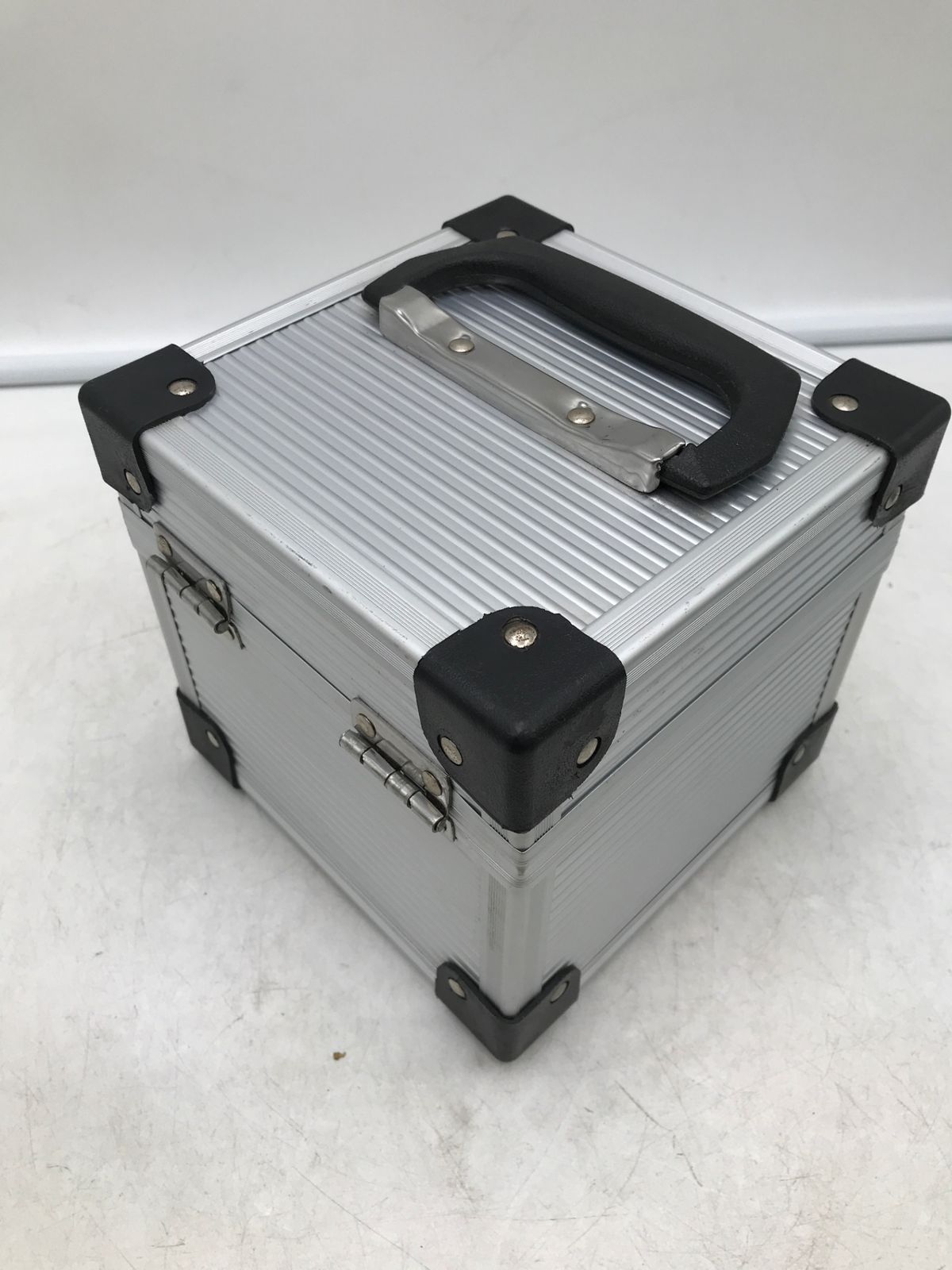 品 山真製鋸|YAMASHIN レーザー下げ振り グリーン SG-GP2 IT9LN063F4LE エコツール岡崎岩津店 M02