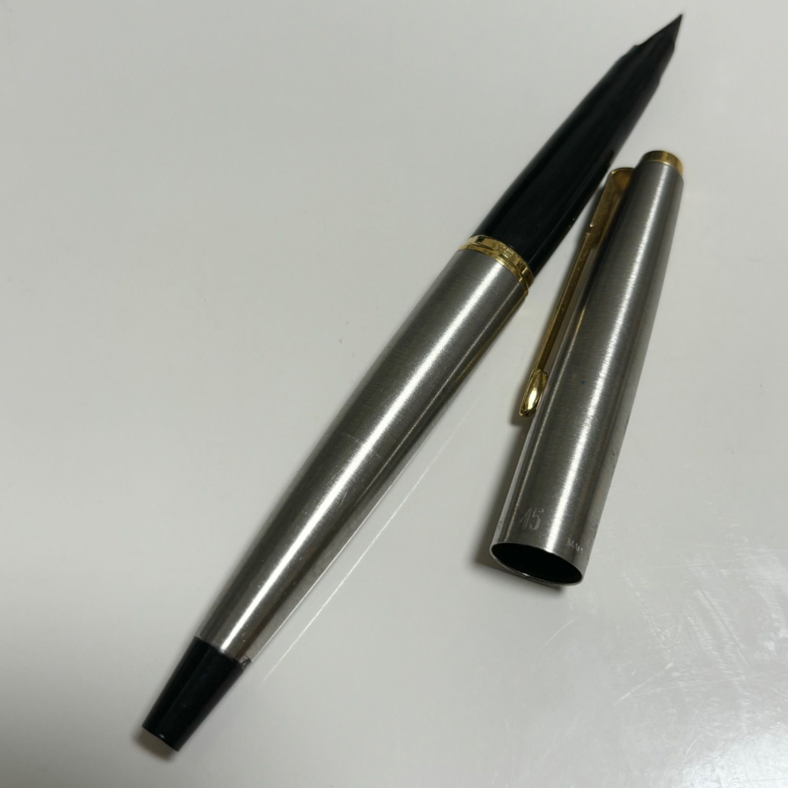 送料無料】PARKER/パーカー/万年筆/45/シルバー×ゴールド/筆記未確認