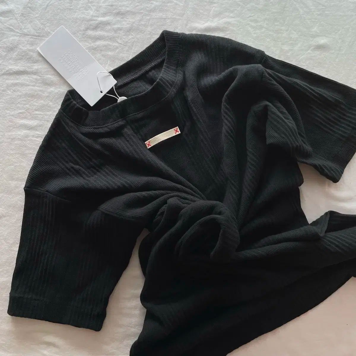 M Maison Margiela(メゾンマルジェラ) リップ Tシャツ 黒