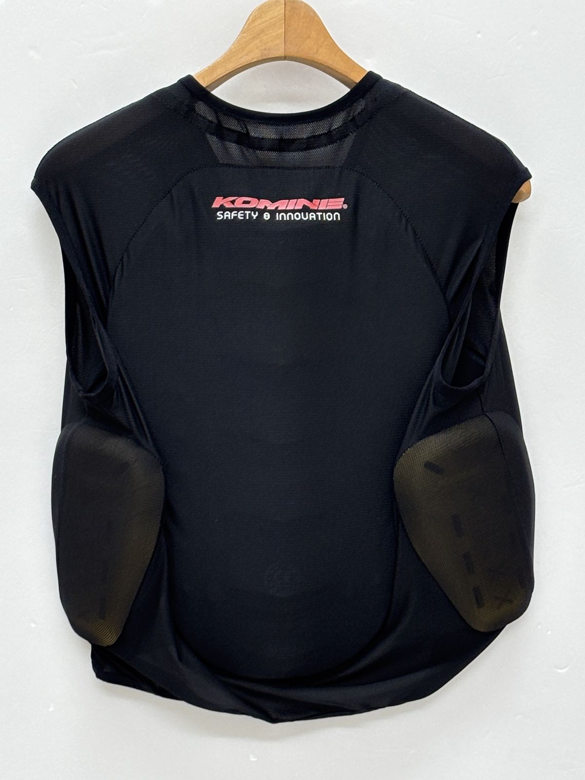 送料無料 SAMURAI メーカーボディプロテクター ムエタイ レーザー 送料