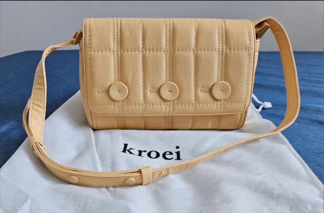 3ボタン イエロー