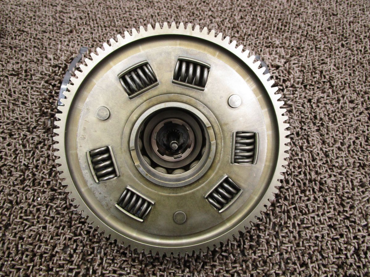 ZRX1100 クラッチハウジング