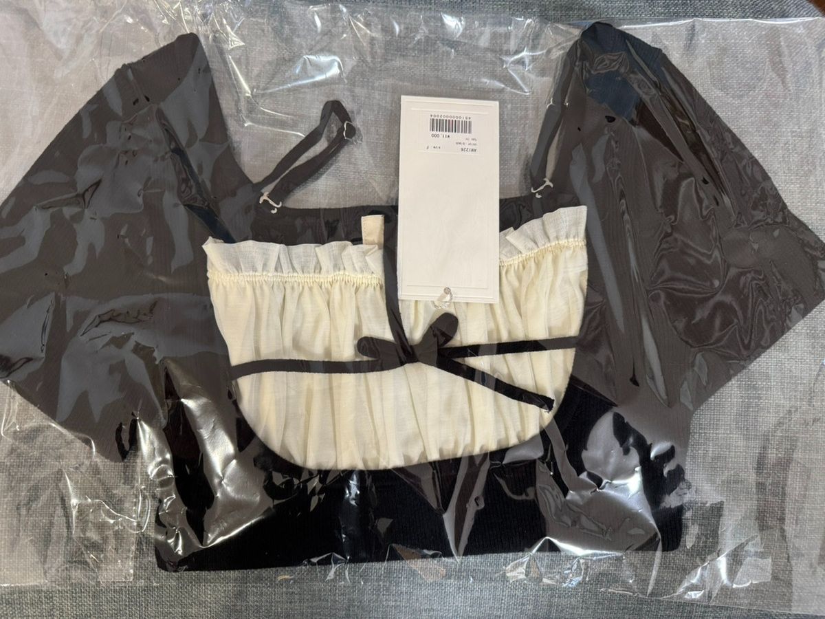 andmary mew frill tops ベージュ 新品未使用品 新品未使用】ANDMARY Mew frill tops Beige アンドマリー フリル