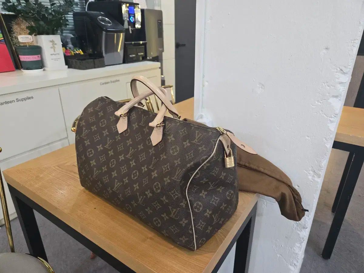 即決価格】☆貴重品物☆螺鈿細工の木製収納箱 鳥 木製 インテリア