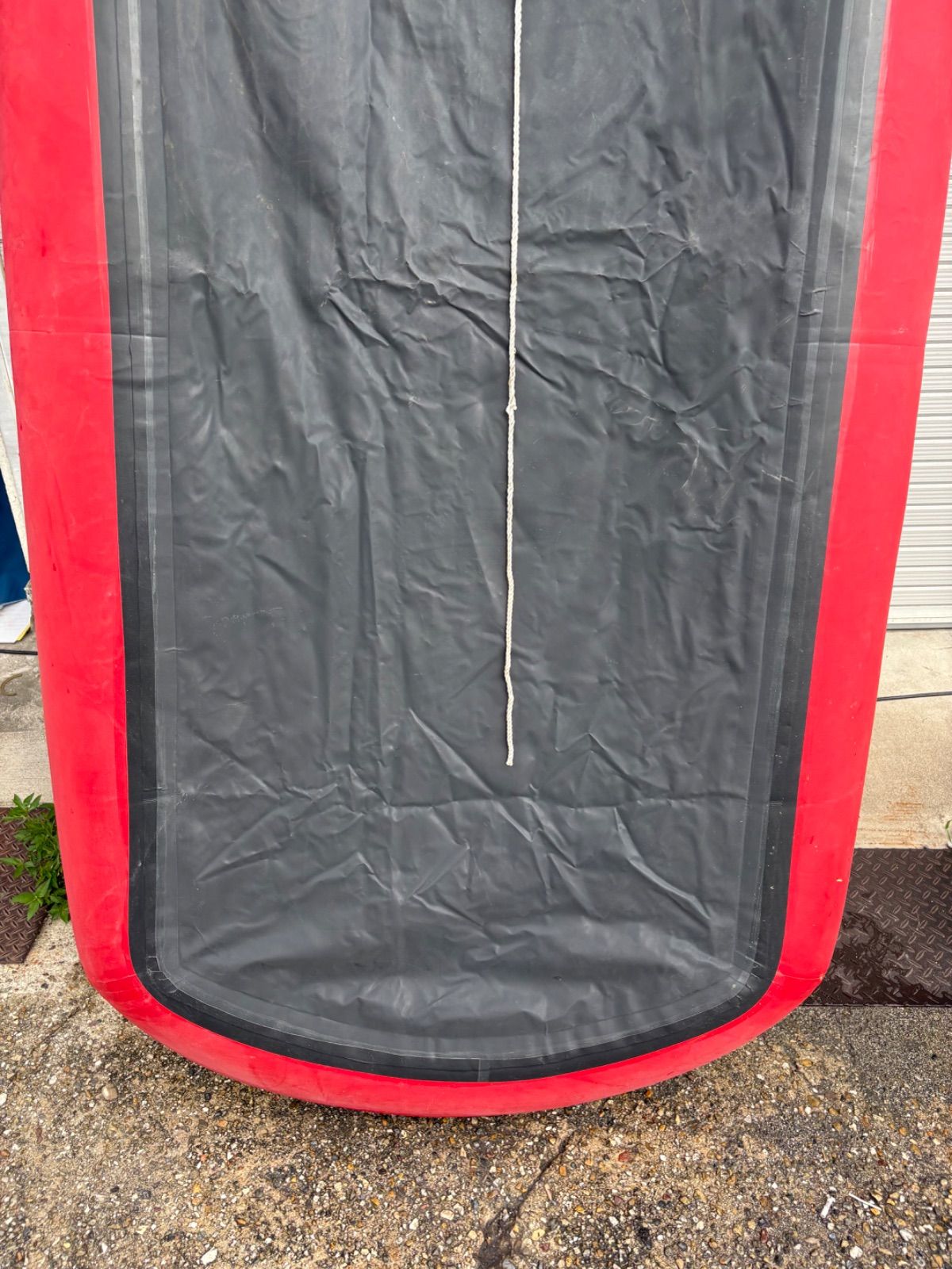 フットポンプや底板はありません