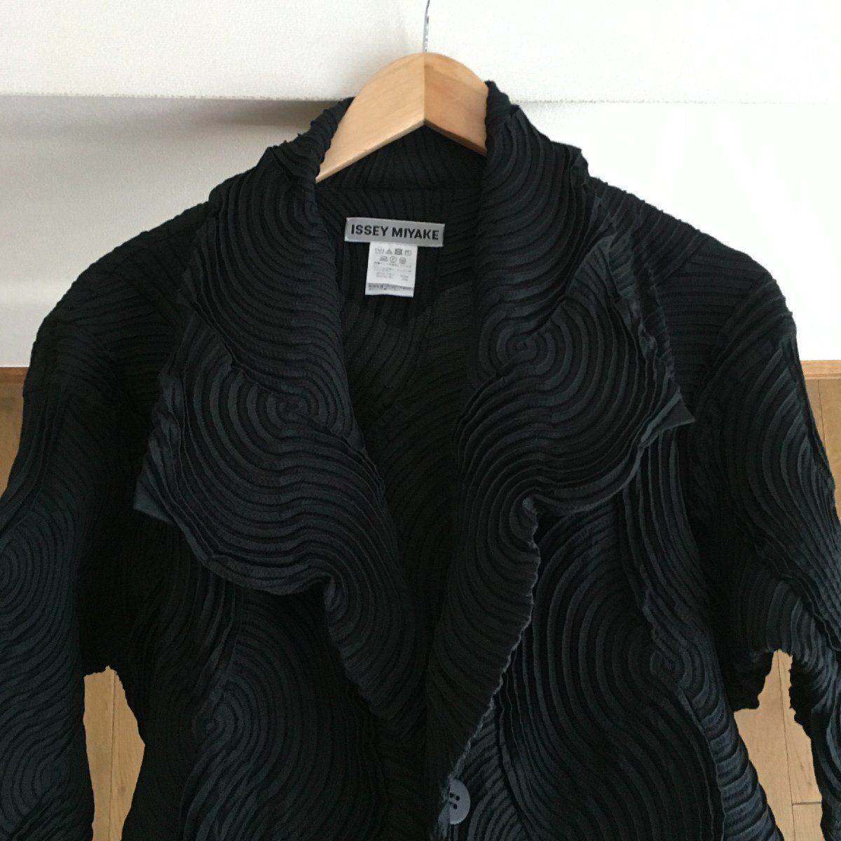 極美品 ISSEY MIYAKEイッセイミヤケ スチーム 3Dスチーム