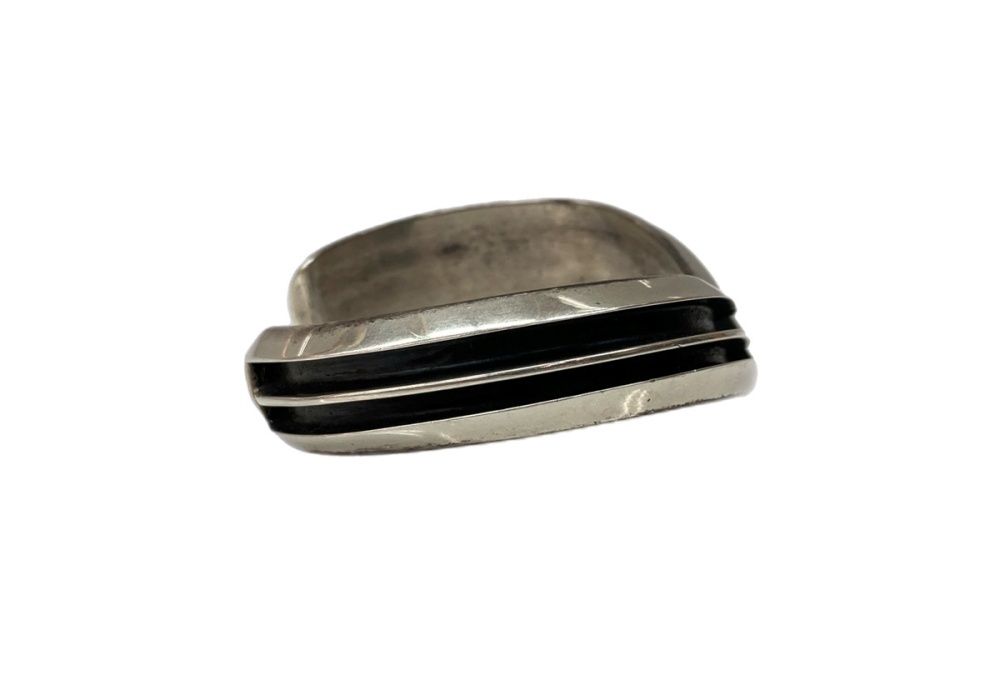 トムホーク　2ライン　バングル 楽天市場】TOM HAWK トムホーク 【 2 line V-shaped Bangle 13mm