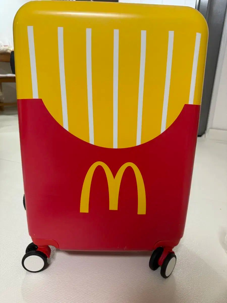 マクドナルド キャリーケース スーツケース