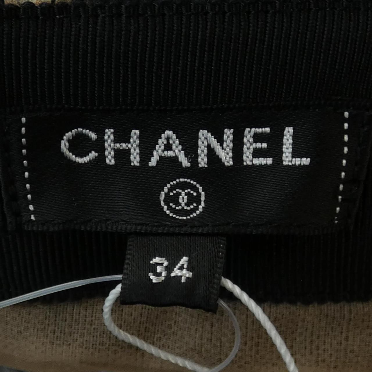 CHANEL P64618V60643