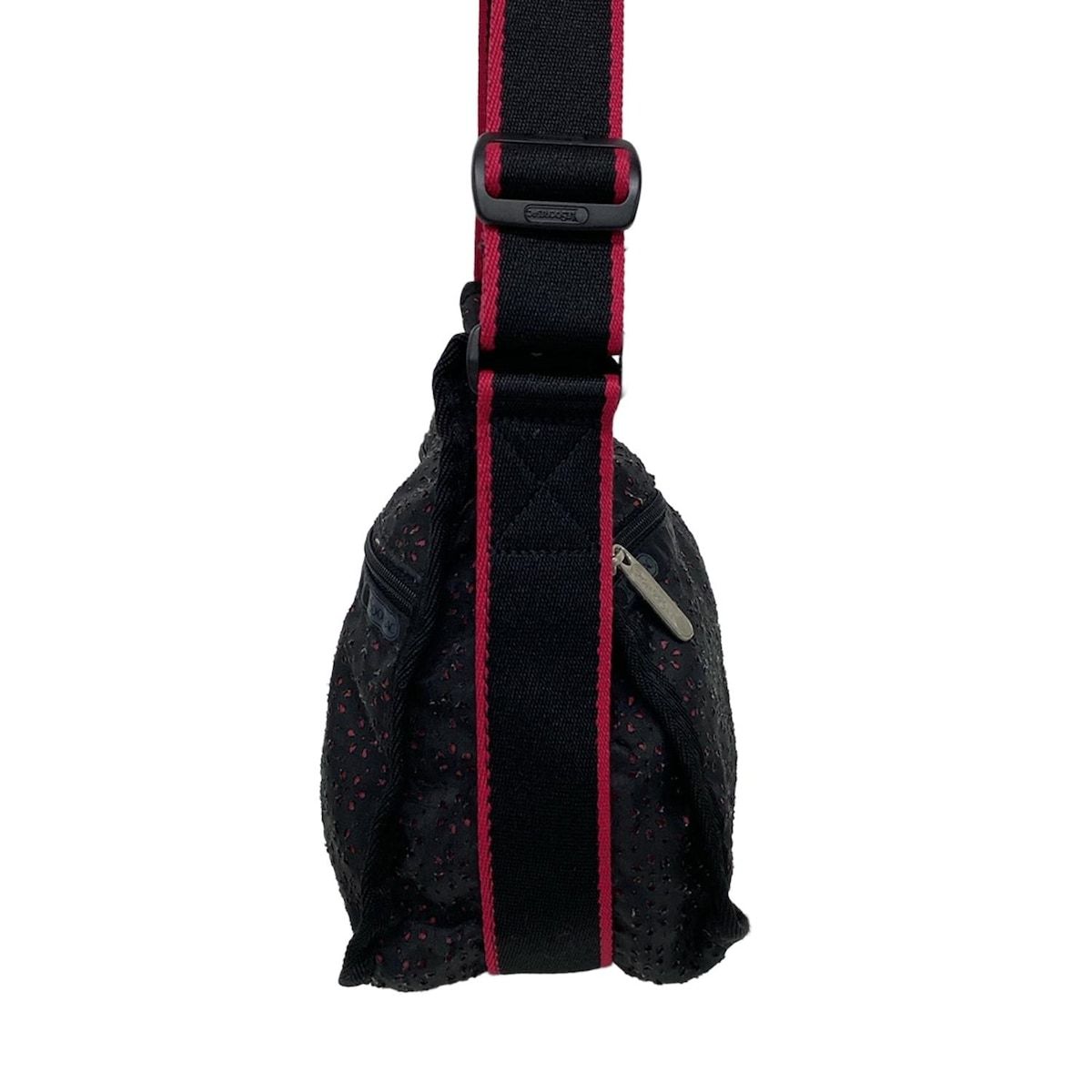 【美品】LeSportsac レスポートサック　ショルダーバッグ　黒 LESPORTSAC(レスポートサック) ショルダーバッグ美品 - 黒 斜
