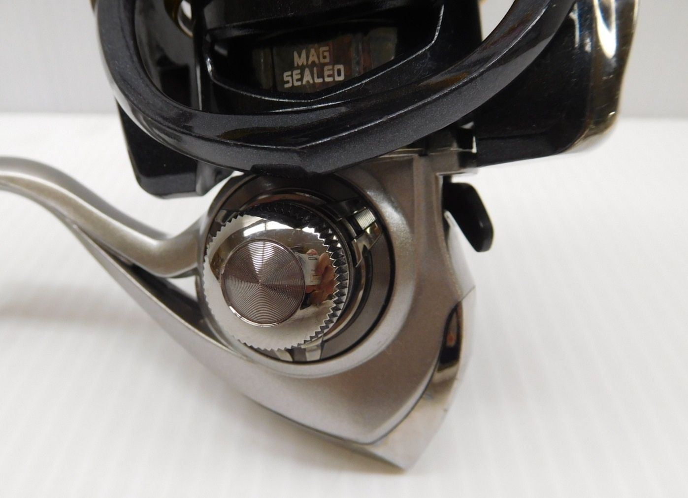 DAIWA ダイワ スピニングリール 16 EM MS2506H 箱あり 中古 DAIWA ダイワ スピニングリール 16 EM MS2506H 箱あり 中古囗T巛