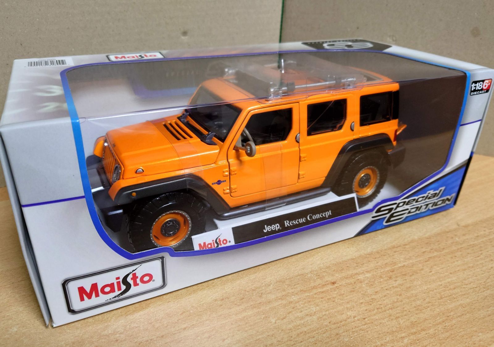 1/18 ジープ レスキューコンセプト オレンジ JEEP Rescue - メルカリ