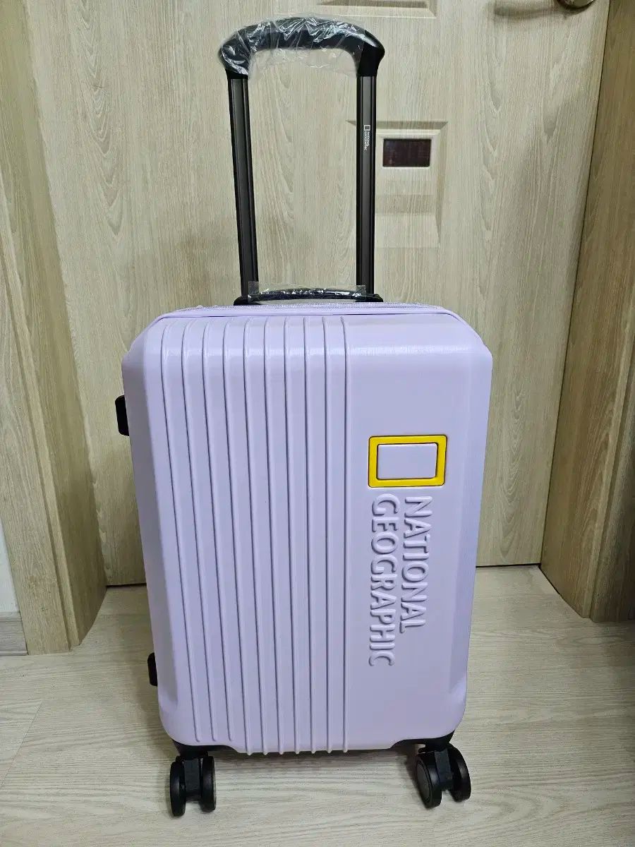 拡張機能付き NATIONAL GEOGRAPHIC ナショナルジオグラフィック キャリーケース スーツケース 20 インチ 機内持ち込みサイズ