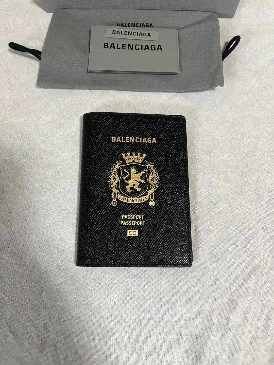 OS BALENCIAGA バレンシアガ パスポートウォレット ブラック パスポート ホルダー