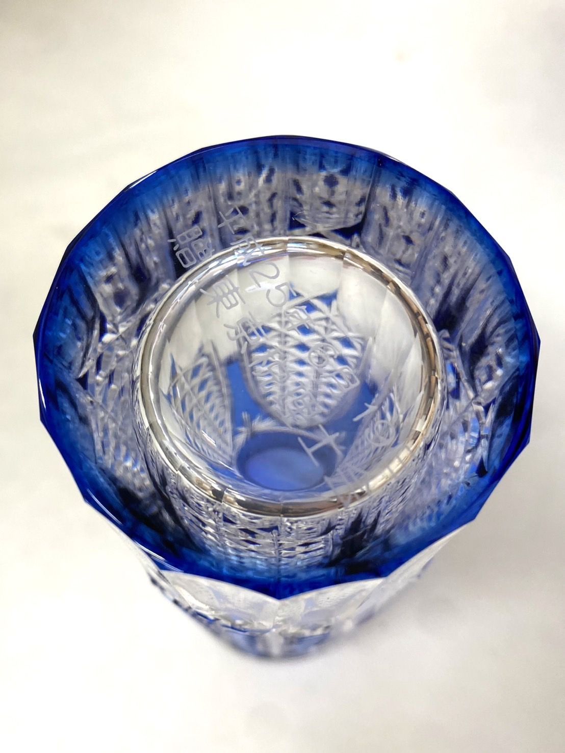 極美品 KAGAMI CRYSTAL カガミクリスタル 江戸切子 一輪挿し 花瓶