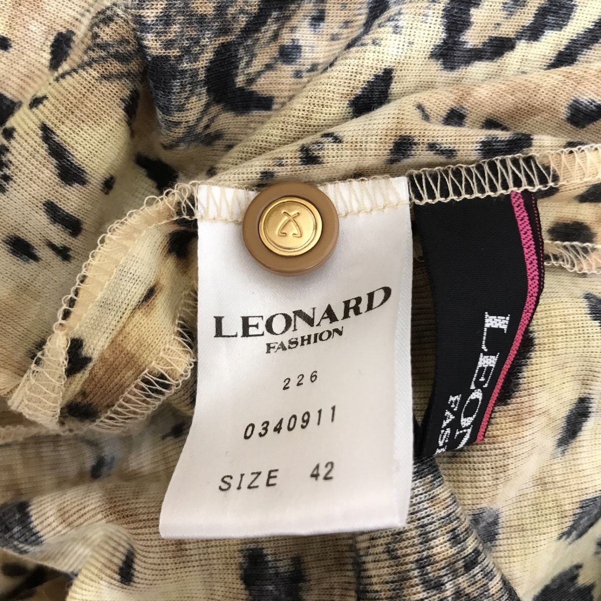 LEONARD(レオナール) ワンピース サイズ42 L レディース - ベージュ×黒×ライトブラウン 七分袖/ひざ丈/豹柄 - メルカリ