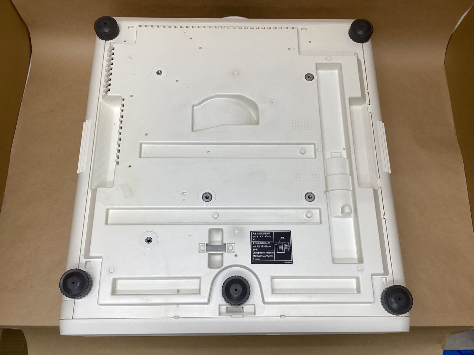 Panasonic PT-DX610S 6500ルーメン　ランプ使用946時間 Panasonic PT-DX610S 6500ルーメン ランプ使用946時間 Panasonic