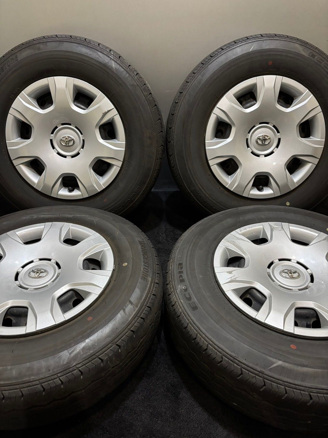 195 80R15 107 105N LT BRIDGESTONE RD613 22年製 トヨタ 200系 ハイエース 純正 15インチ 6J 35 139.7 6H 夏タイヤ 4本 南7-K255