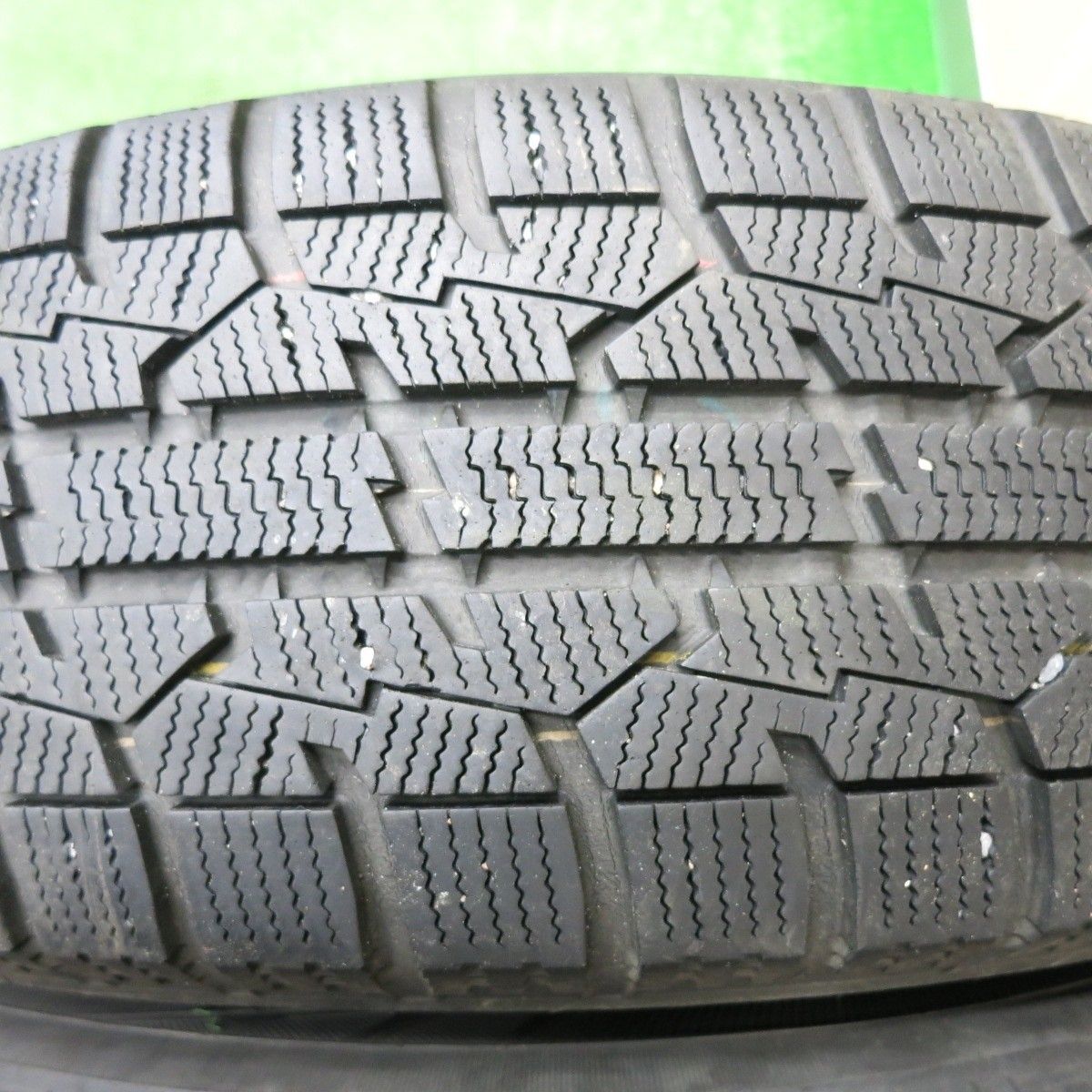 バリ溝！8.5分スタッドレス 175/65R15 ヨコハマ アイスガード iG60 ECO FORME エコフォルム 15インチ PCD100/4H4012902Hス