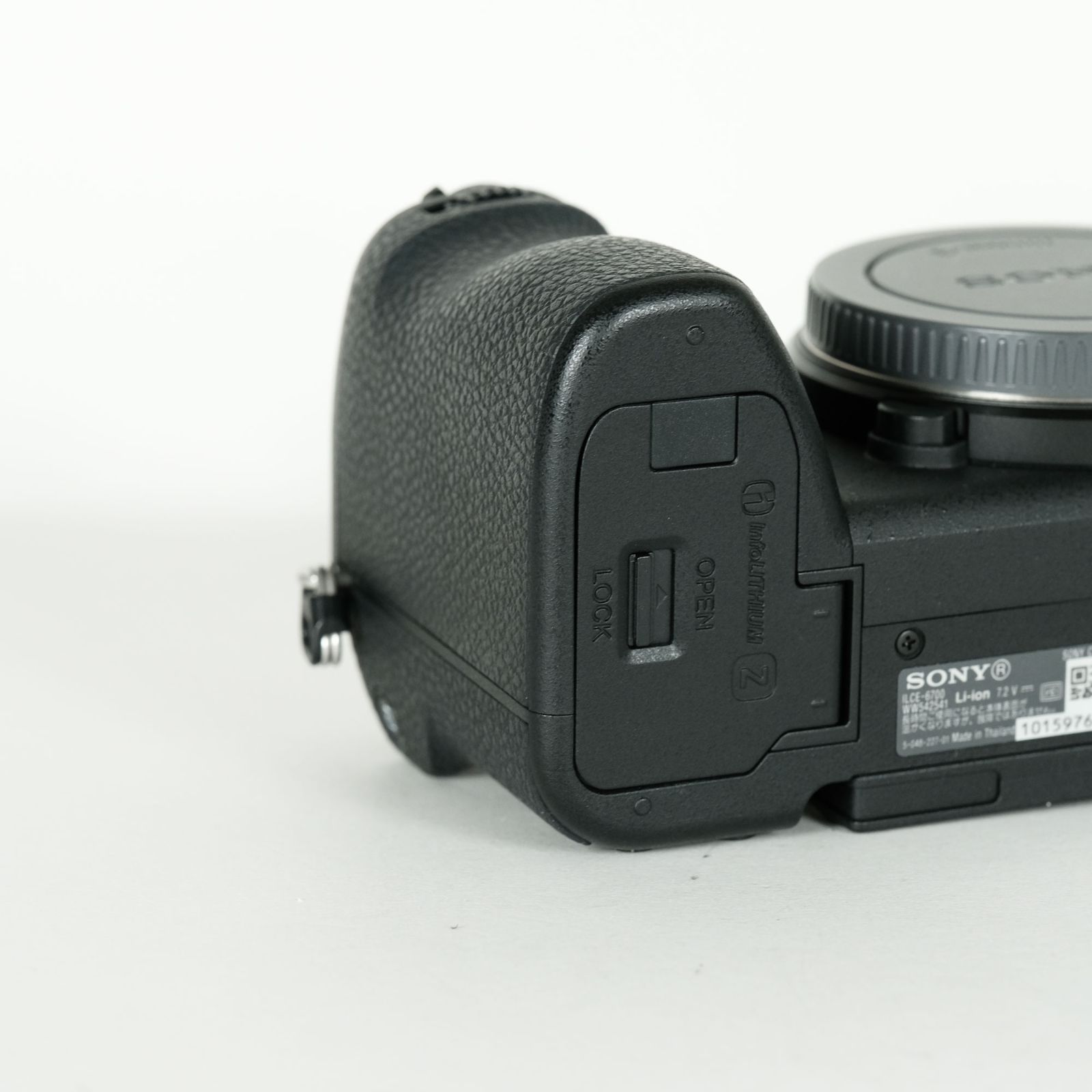 新品同様]SONY α6700 ILCE-6700 シャッター数400・新品同様品】α6700