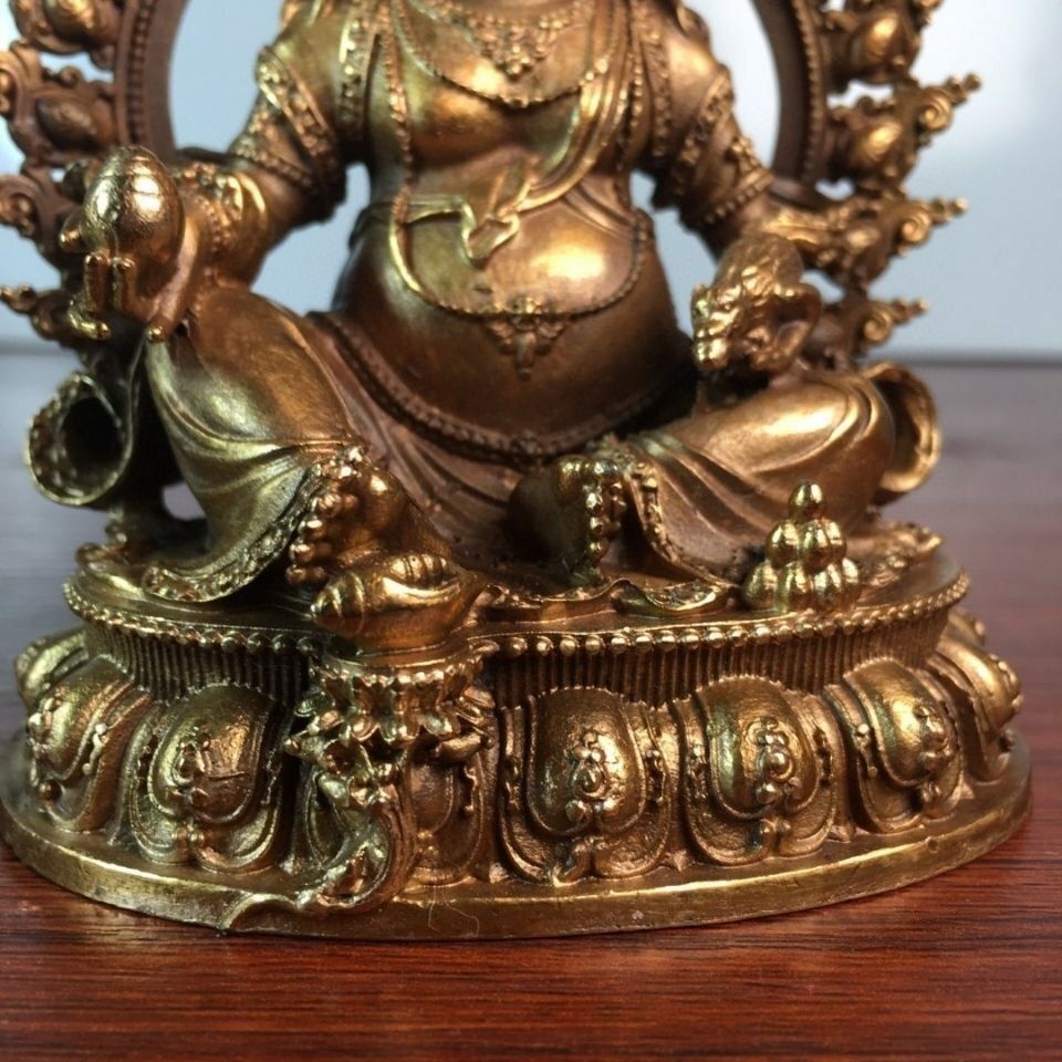 時代物旧家整理品 古玩 チベットの村の密教ネパールの純銅彫刻の法器[74] 時代物旧家整理品 古玩 チベットの村の密教ネパールの純銅彫刻の