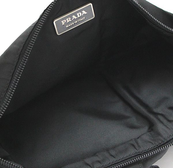 【美品】PRADAプラダ ボディバッグ ウエストポーチ 三角ロゴ ナイロン 黒 PRADA（プラダ） 三角ロゴ ボディバッグ ウエストポーチ ナイロン 黒