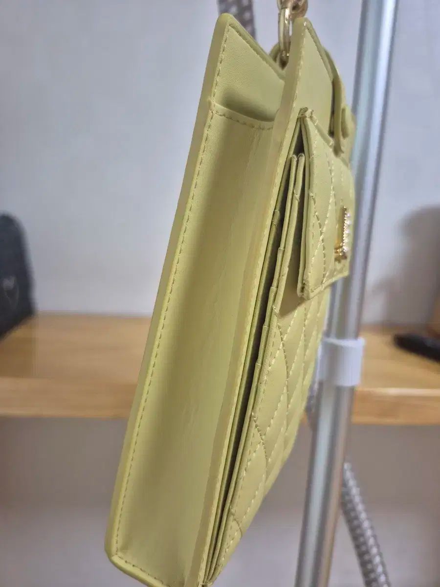 LANVIN
