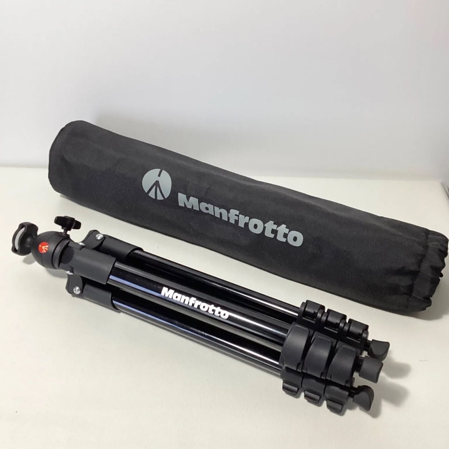 美品】Manfrotto 三脚 COMPACT Light フォトキット アルミ 4段 ブラック MKCOMPACTLT-BK - メルカリ