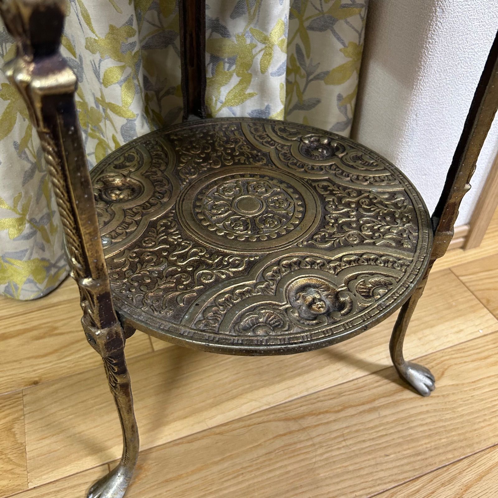 日本製 真鍮 花台 フラワースタンド 猫脚 飾り棚 ゴールド アンティークラック WWW_BRIGHTFACE_UK