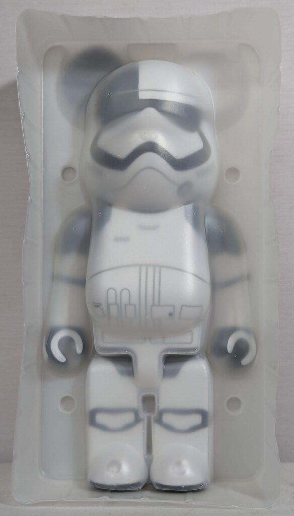 MEDICOMTOY BE@RBRICK BE@RBRICK FIRST ORDER STORMTROOPER
