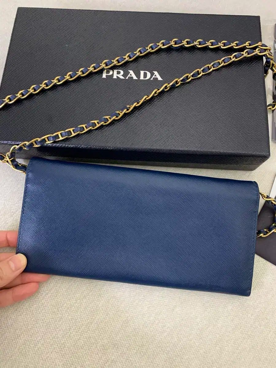 チェーンバッグ