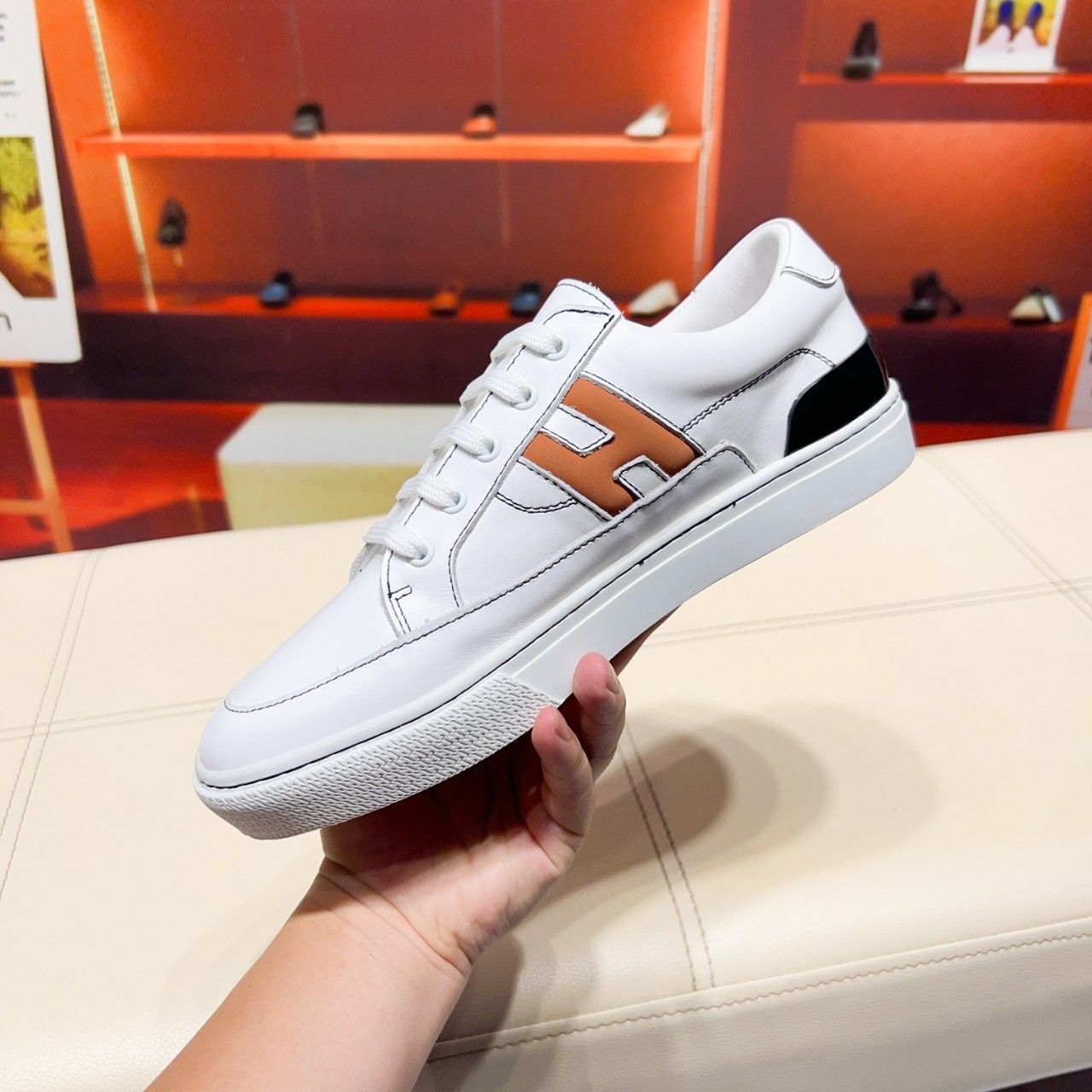 品質が レクリエーション エルメス HERMES スニーカー01 メルカリ - 靴