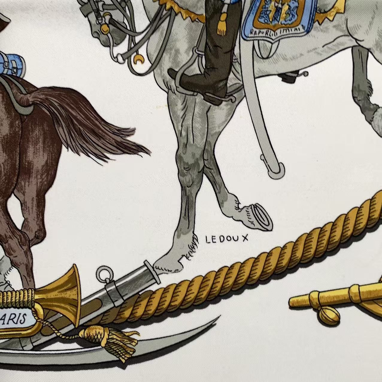 美品！HERMES　カレ90　海と騎兵隊 marine et cavalerie 楽天市場】エルメス カレ90 MARINE ET CAVALERIE 海と騎兵隊