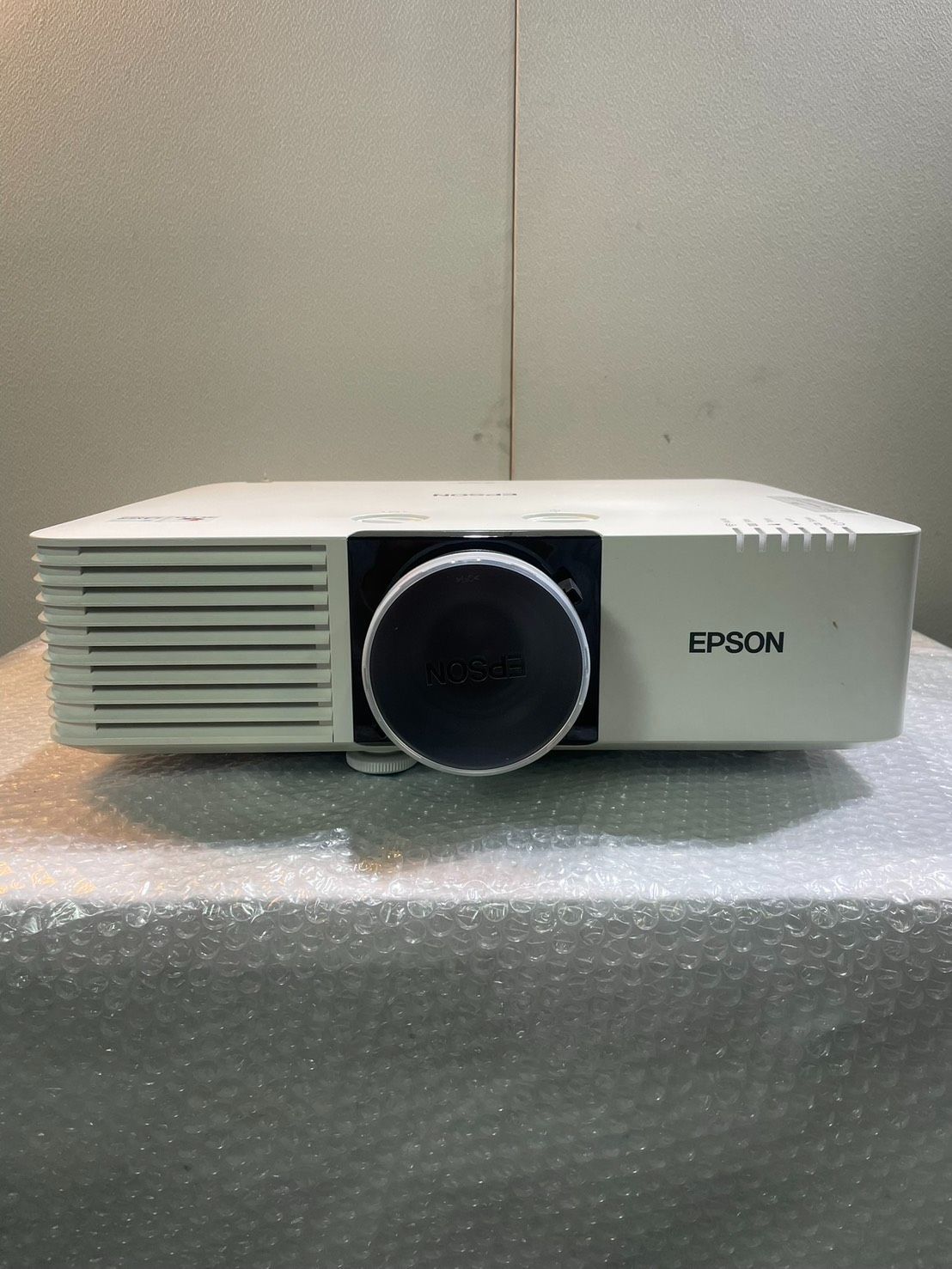 EPSON ビジネスプロジェクター EB-L610W 475