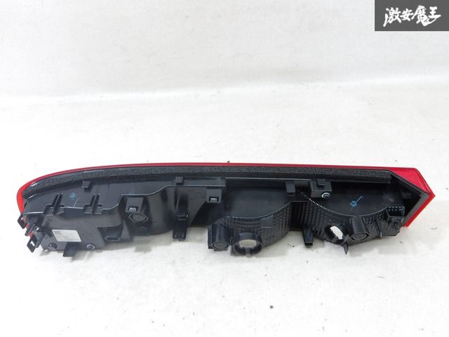 美品・点灯OK!!】スズキ 純正 DA17W エブリィ ワゴン LED テール