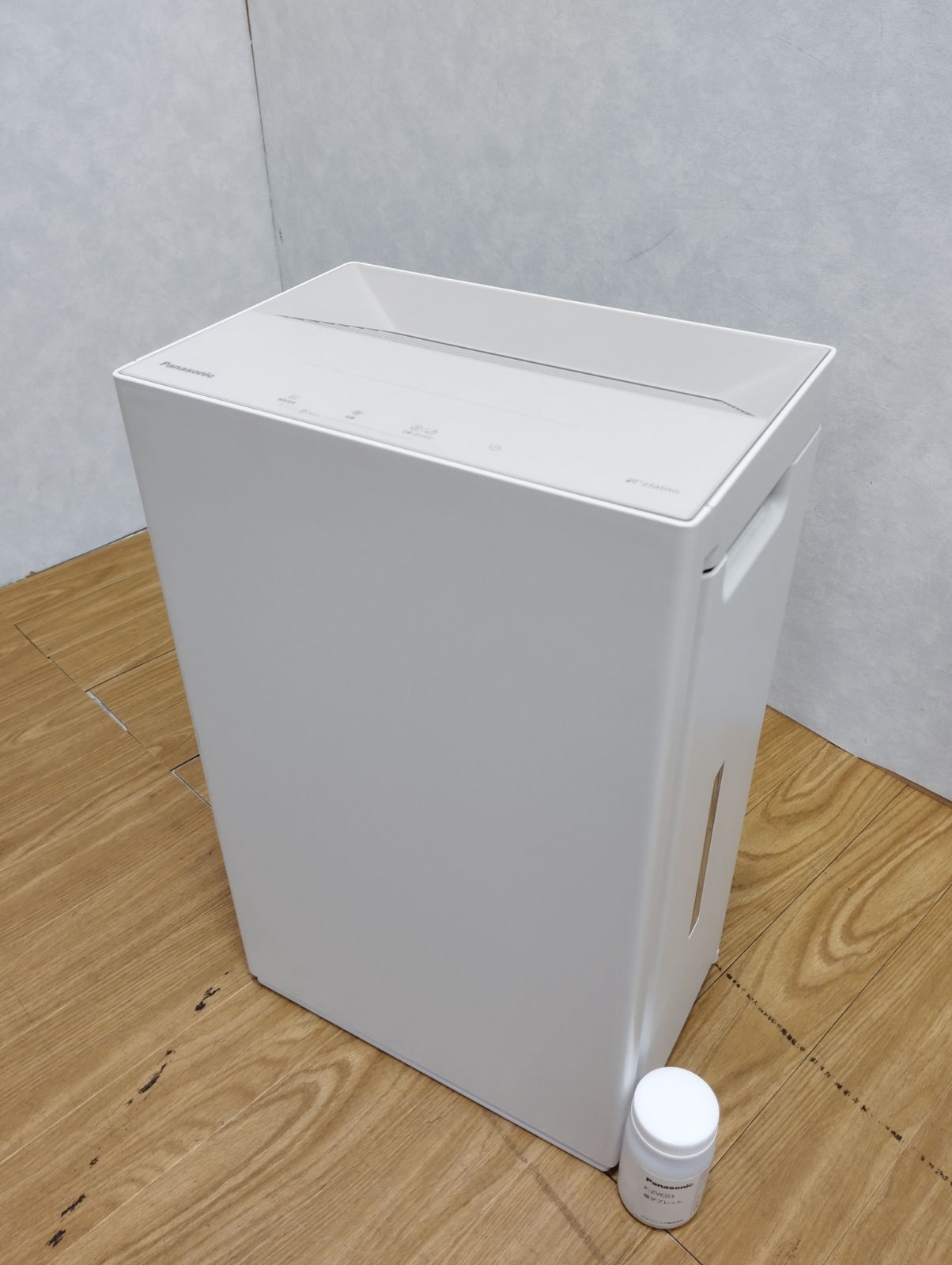 Y 288 パナソニック Ziaino 次亜塩素酸空間除菌脱臭機 F-ML4000B