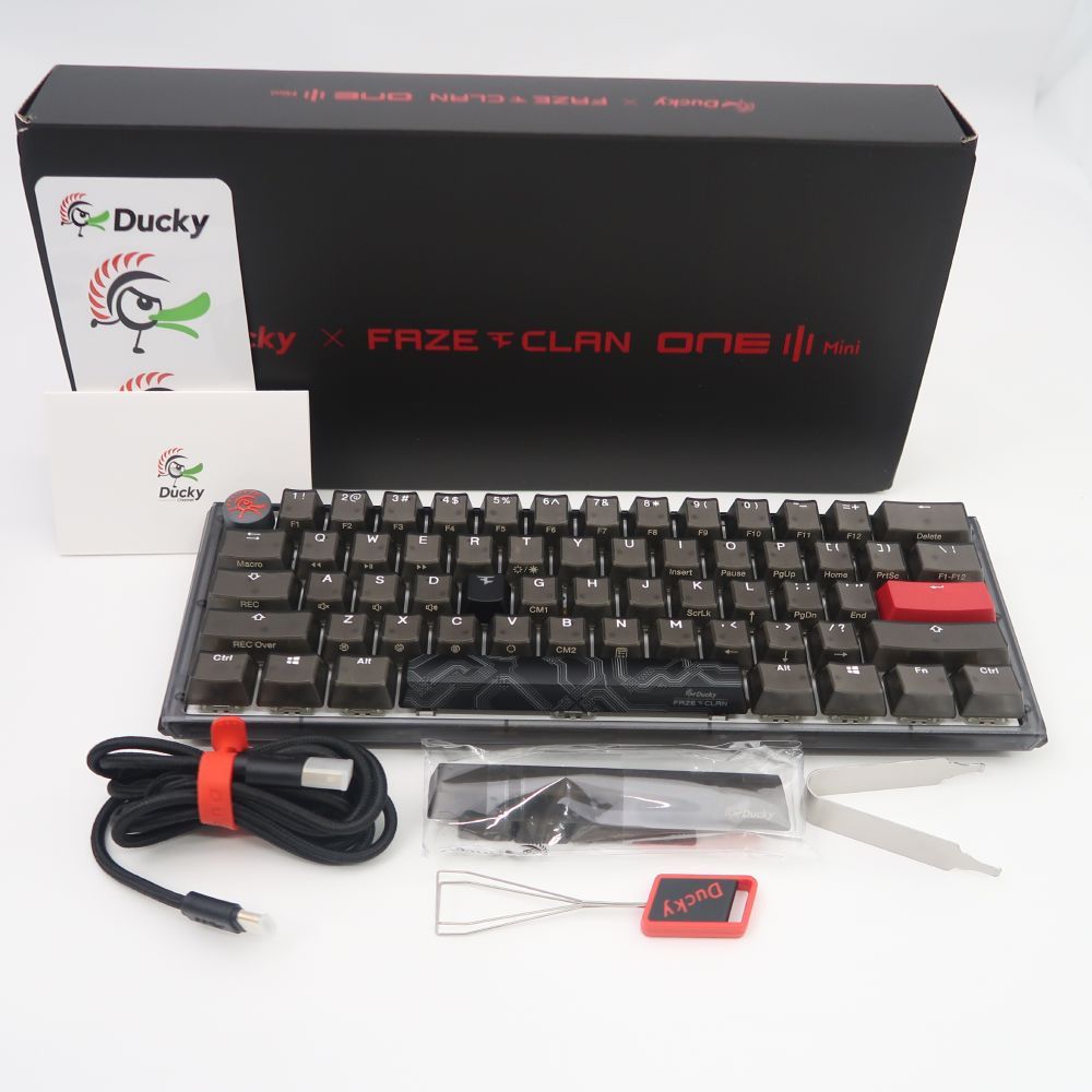美品 Ducky ダッキー FaZe Clan x Ducky one 3 Mini メカニカルゲーミングキーボード 有線 茶軸 コラボ ゲーム PC周辺機器 HU811 美品 Ducky ダッキー FaZe Clan x Ducky one 3 Mini メカニカル