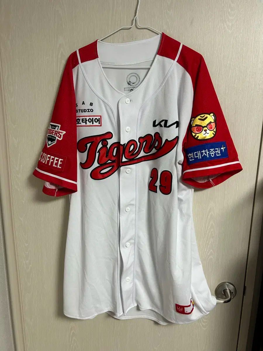 KIAタイガース キア タイガース iApp スタジオ 125 サイズ 販売