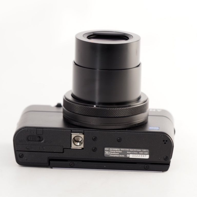 美品 定価3万 ロエフ 上質 ヤク タートルネック ニット 半袖 ブラウン