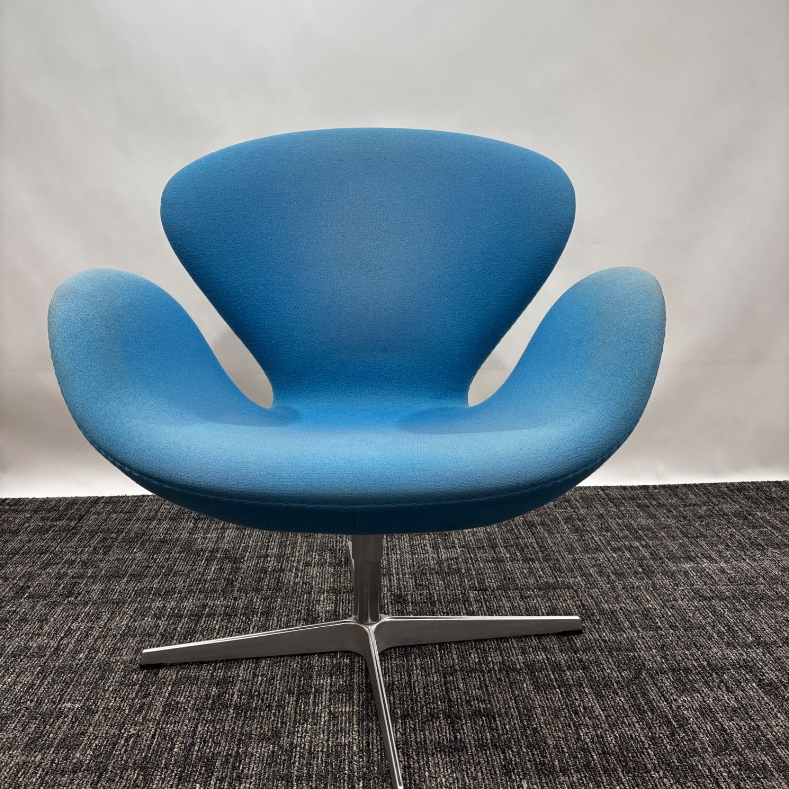 ※値下げ中※スワンチェア◆パーソナルチェア◆イス1脚　(2503A⑦) ARNE JACOBSEN スワンチェア アルネ・ヤコブセン リプロダクト