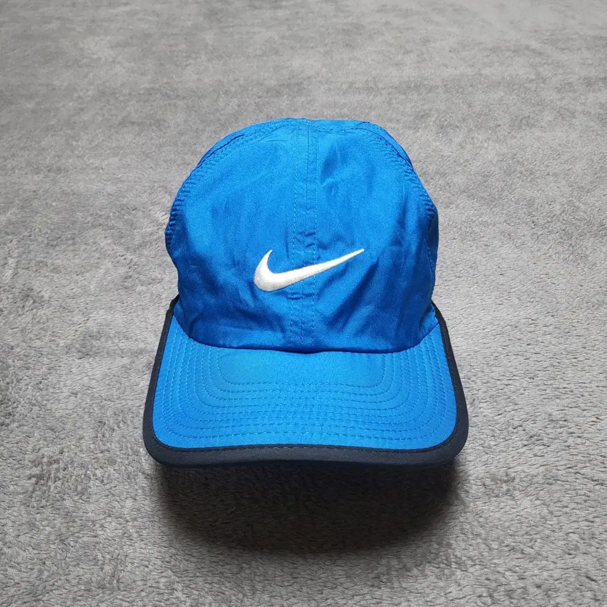 NIKE(ナイキ) （ Nike Feather Light 7 Panel Cap ）