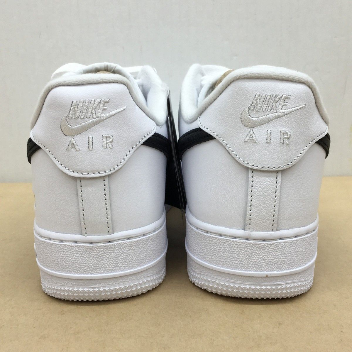 未使用 SUPREME × NIKE AIR FORCE 1 LOW White/Black (25FW) CU9225 
