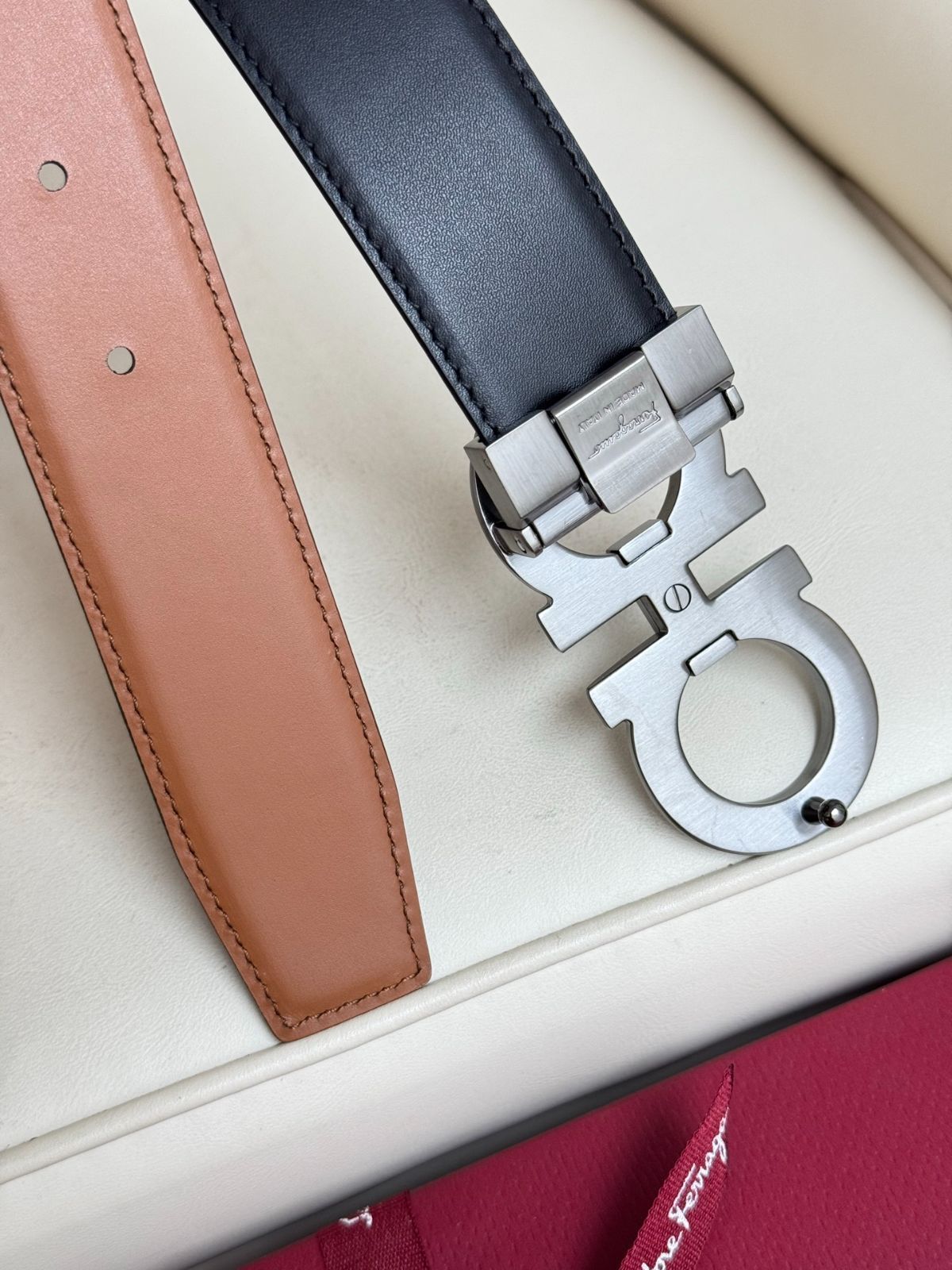 ☆値下げ中⭐︎ Ferragamo ダブルオーバルバックル ベルト リバーシブルベルト - メンズ | Ferragamo