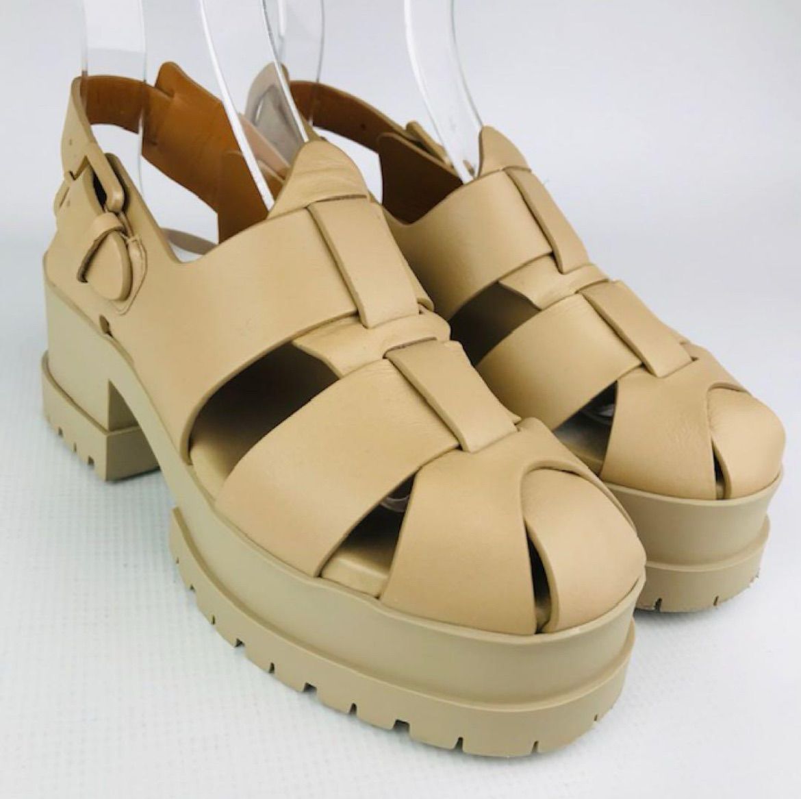 CLERGERIE フリンジデザイン サンダル CLERGERIE フリンジデザイン サンダル CLERGERIE フリンジ