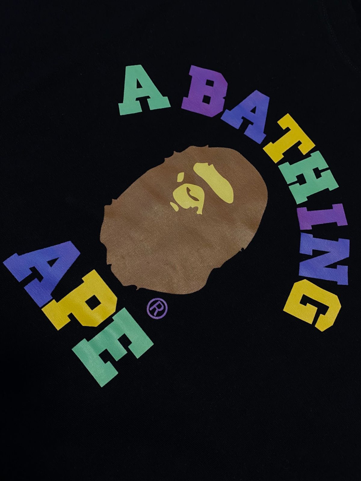 A BATHING APE ブラック ホワイト レタープリント半袖Tシャツ
