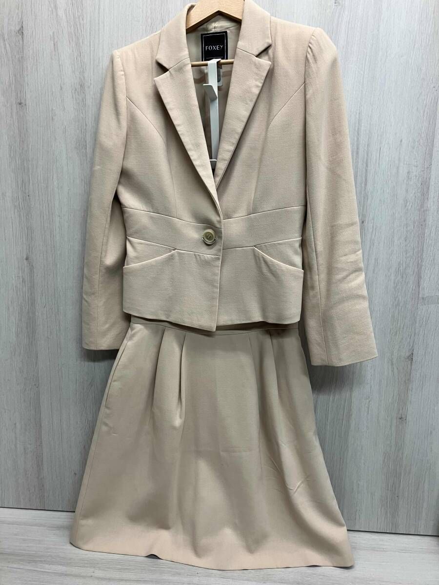 スーツセット foxey ベージュ スーツ ミルクティー色 ベージュ系 サイズ38